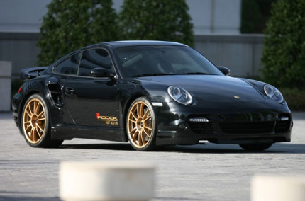 Автомобилната икона Porsche 911 стана на 50 години!