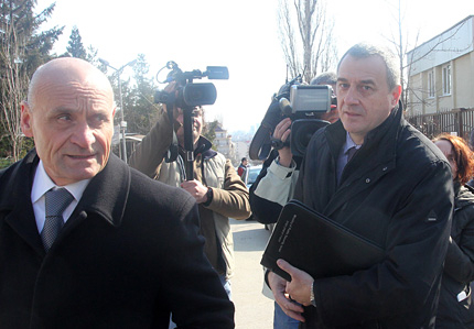 Операция "Червеи" търсила "къртица", но не открила