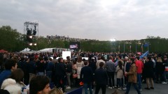 С викове "Макрон, Макрон" в Париж очакват президента на Франция на победен митинг