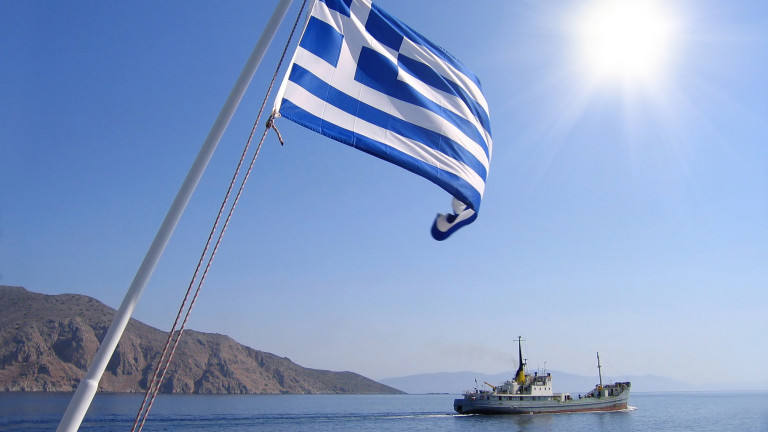 Стачка парализира морския транспорт в Гърция