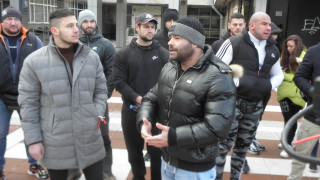 Протест срещу COVID мерките в Шумен Служители и собственици на