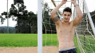 Радост за фенките: Нов в Славия е манекен и плейбой