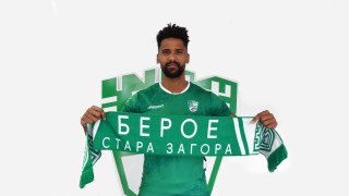 От Берое обявиха официално привличането на Кевин Тапоко Той идва