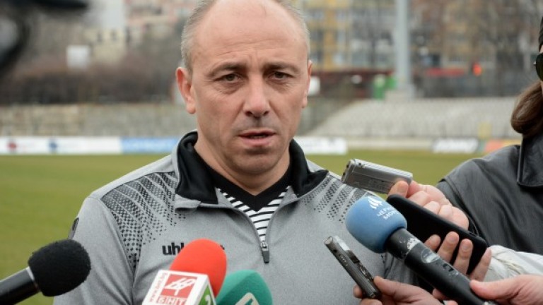 Илиан Илиев иска Черно море да бъде фаворит във всеки един мач от Първа лига