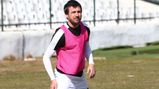 Халфът на Славия Дарко Тасевски разри че спира с футбола