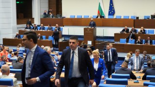 Депутатите не приеха проект на решение за създаване на временна