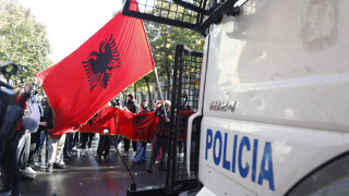 Над 1000 задържани на протеста в Албания
