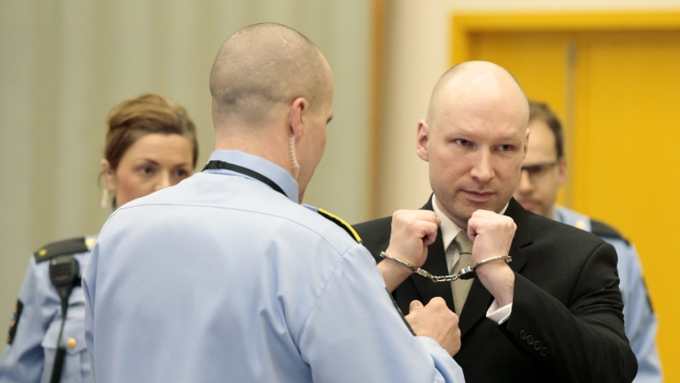 Норвежката държава обжалва присъдата за нехуманно отношение към Брайвик