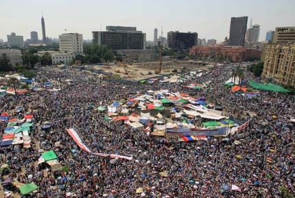 Опозицията в Египет с ултиматум към Морси до вторник 17 ч.