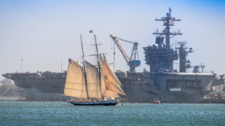 Военноморските сили на САЩ искат да намалят броя на самолетоносачите