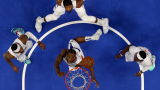 ЛА Клипърс победи Далас със 104 97 и изравни серията от