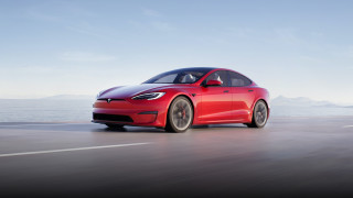 Tesla се отказа от най-мощния си Model S
