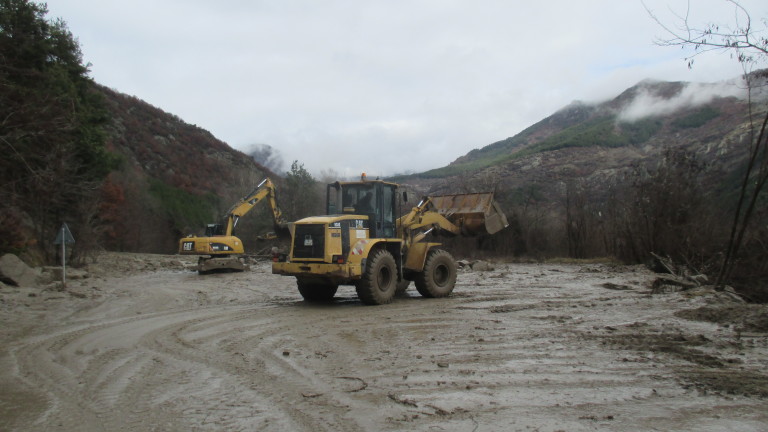 Три министерства да проверят дали е предизвикан разлив на реките Струма и Места