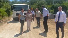 Министър Коритарова инспектира строителството на АМ "Хемус"