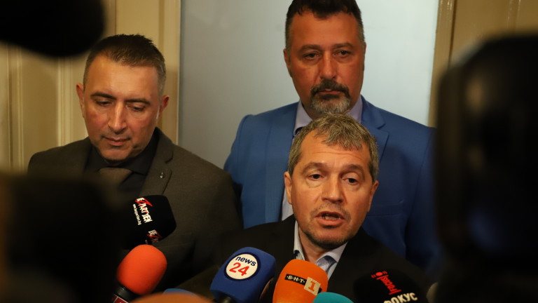 По редица теми, основно евроатлантически като приемане на еврото, ПВУ,