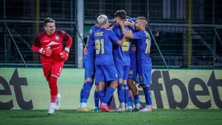 Отборът на Крумовград обяви раздяла с двама играчи Това са