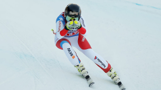 Скиорката от Лихтенщайн Тина Вайрайтер спечели първия супер Г от