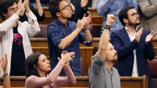 „Подемос” внесе вот на недоверие срещу испанския премиер Мариано Рахой