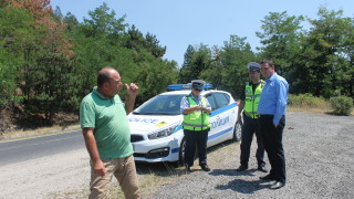 Областният управител Никола Чанев предотврати тежко ПТП на пътя Ардино Кърджали