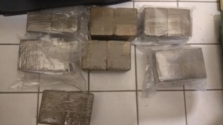 Задържаха близо 15 килограма хашиш на МП Малко Търново Наркотичното