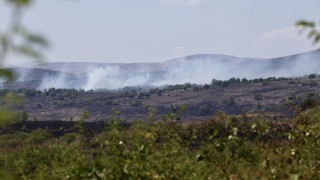 Пожар избухна и в гориста местност в района на поморийското