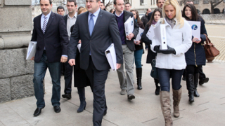 Кунева би Борисов по подписи, обърнала нагласите на много скептици