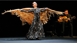 Исабел Байон – огън и грация в “Tan Solo Flamenco”