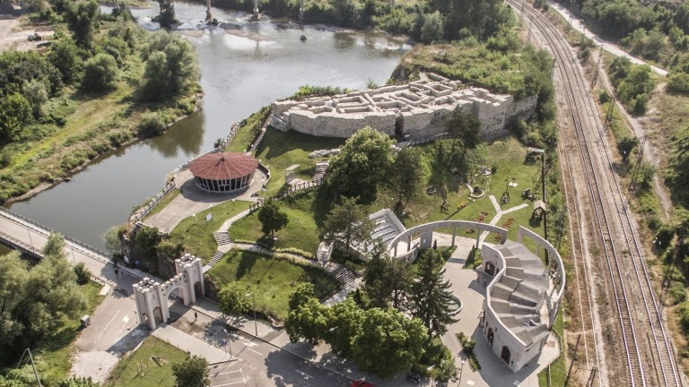Община Мездра ще стопанисва крепостта "Калето"
