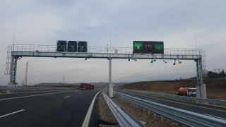 Откриха новата отсечка от АМ "Струма" между Кресна и Сандански