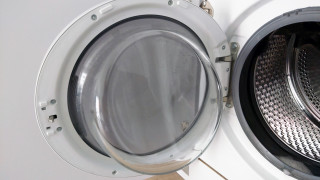 Моторист е бил ударен в движение по бул Сливница в