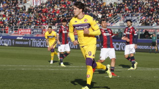 Арсенал продължава опитите си да привлече нападателя на Фиорентина Душан