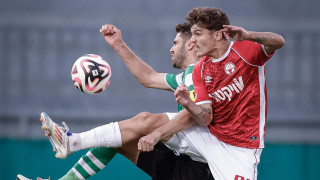 Въпреки че не е регистриран за мача и не може