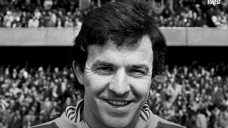 Бившият халф на Нотингам Форест Джон Робъртсън почина на