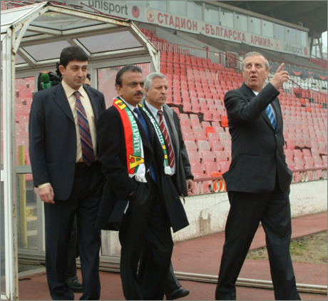 ЦСКА е собственост на Митал, твърдят от "червения" клуб