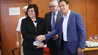 Испанското правителство отхвърли каквото и да било посредничество в кризата