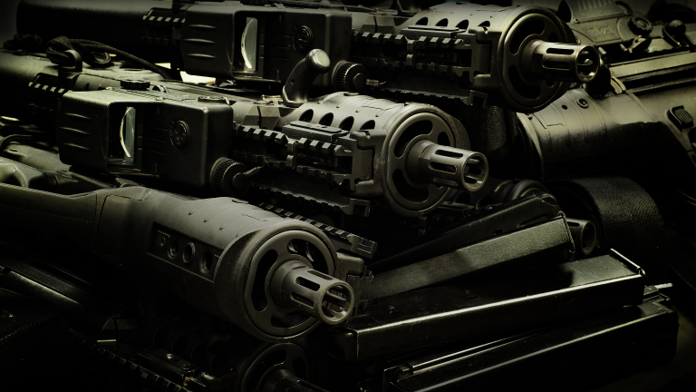 Държавите в света, които изнасят и внасят най-много оръжия