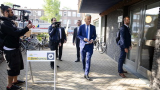 Нидерландският крайнодесен лидер Герт Вилдерс в четвъртък получи още  на