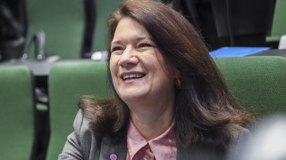 Мит е че животът тук си продължава нормално не е