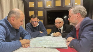 Премиерите на Полша Словения и Чехия пристигнаха в Киев Това