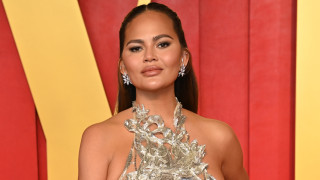 Криси Тейгън винаги успява да привлече внимание на светски събития