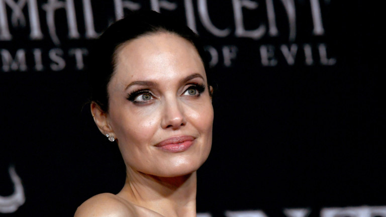 Анджелина Джоли е от звездите, които успяха да устоят да