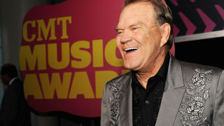 С натежало сърце съобщаваме за смъртта на нашия обичан съпруг