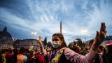  Италия със спад на заболели и умряли през уикенда 