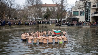 Община Стара ще проведе ритуала за хвърляне на Светия кръст