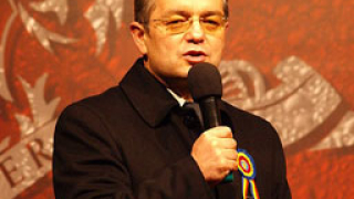 С 25% намаляват заплатите на румънските чиновници