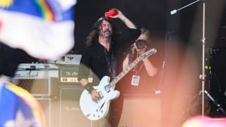 Започваме с Foo Fighters които се завърнаха с нов сингъл След дълго