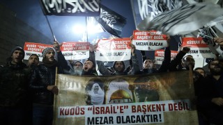 Хиляди хора в Истанбул Анкара Бурса Коня Ескишехир Маниса и