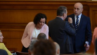 Галиче като схема за избори нажежи парламента