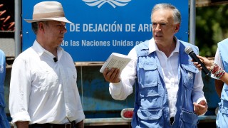 В Колумбия обявиха половинвековния конфликт с FARC за приключен