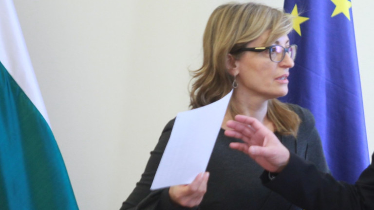 Захариева знае, че Русия се опитва да се меси в чужди избори отдавна